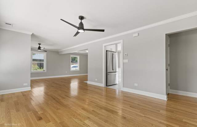8331 W Gunnison Street Gallery 3