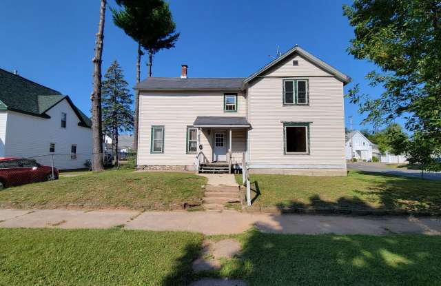 Large 5 Bed 2 Bath Home in Wausau photos photos