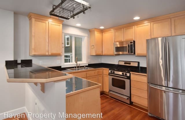 1017 N 50th St Unit B - 1017 North 50th Street, Seattle, WA 98103