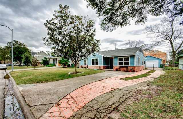 1717 Chippendale Road Gallery 2