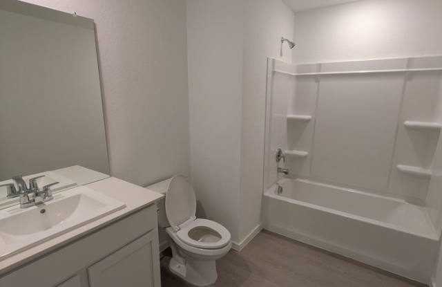 19004 Encanto Alley Gallery 3