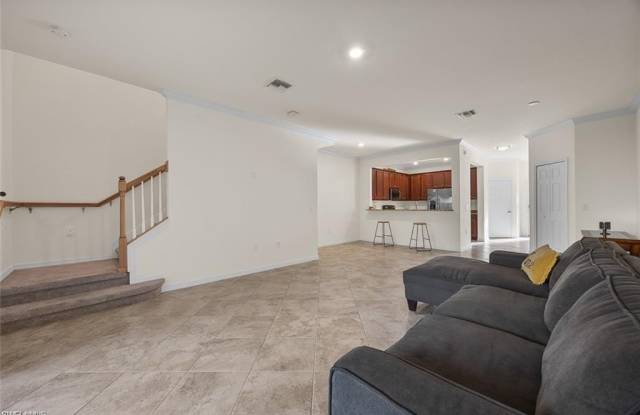 2707 Blossom Way Gallery 4