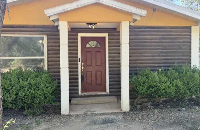 3 Bedroom 2 Bathroom Home Close to Lake Brownwood Gallery 1