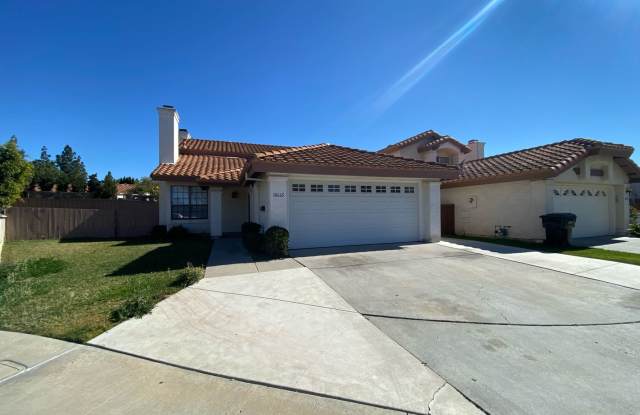 Large and Bright Mira Mesa Home photos photos