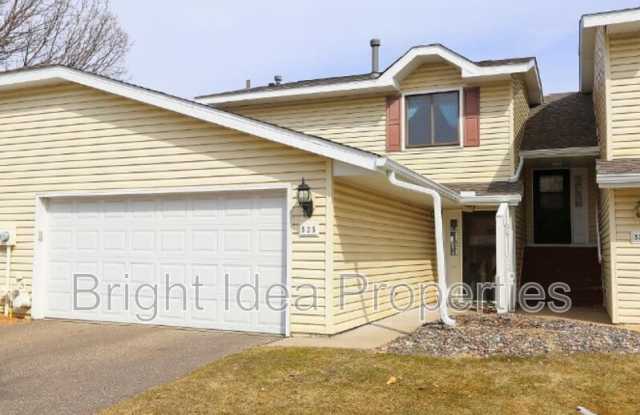 525 Pleasure Creek Drive - 1 photos photos
