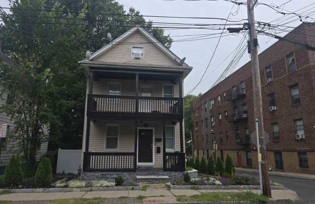 262 PINDLE AVE photos photos