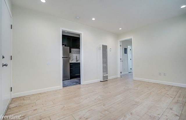 1749 Cedar Avenue Gallery 3