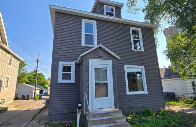 Newly Renovated Single Family Home - GREAT Northeast Mpls Location! photos photos