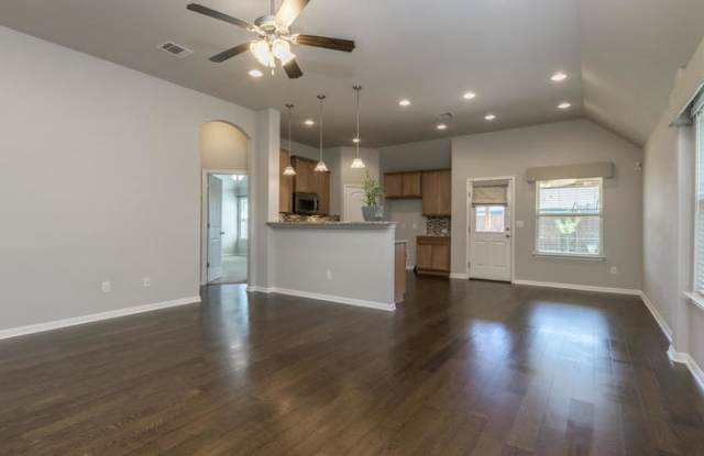 1913 Alyssas Drive Gallery 2