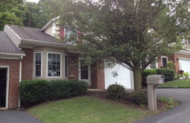 Spacious 2-Level Townhouse - 172 Emerald Drive, Harrisonburg, VA 22801