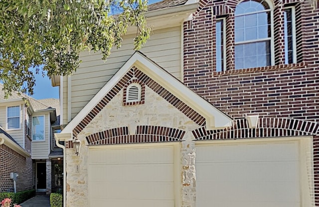 197 Milan St - 197 Milan Street, Lewisville, TX 75067