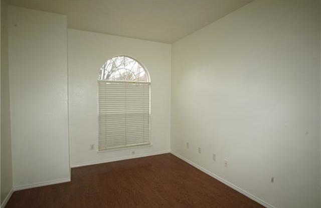 2832 N Hampton Drive Gallery 3