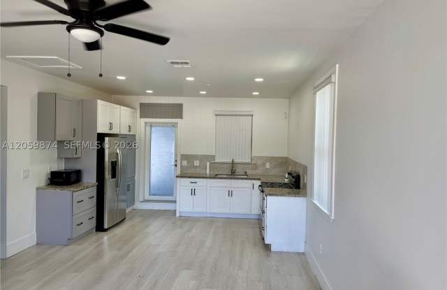 2130 Plunkett Ct Gallery 3