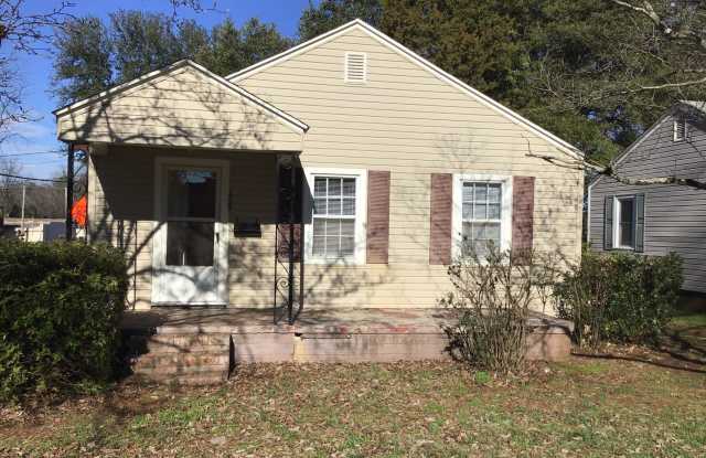 2 Bedroom Near Cherry Park! - 1329 Eisenhower Road, Rock Hill, SC 29730