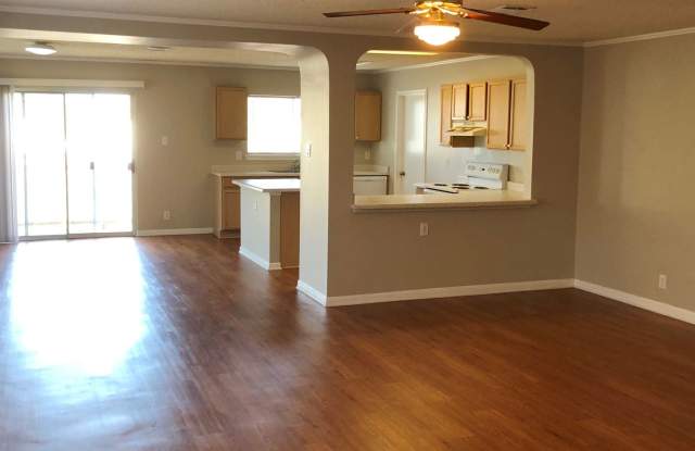 700 Justeford Dr. Gallery 4