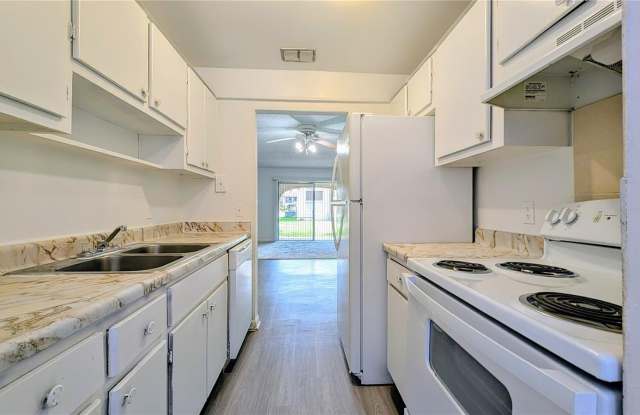 5957 CASA DEL REY CIRCLE Gallery 3
