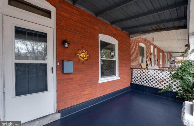 220 RAILROAD Avenue Gallery 4