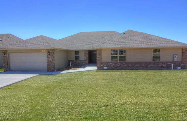 Fenced in 3 Bedroom Duplex in Monte Cristo photos photos