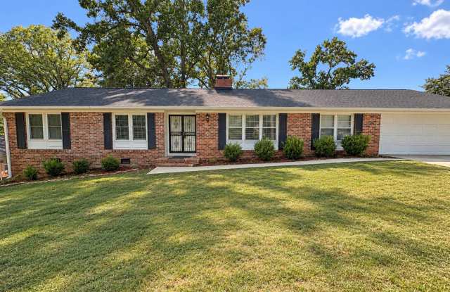 Charming Taylors Home | Spacious Living & Prime Location photos photos