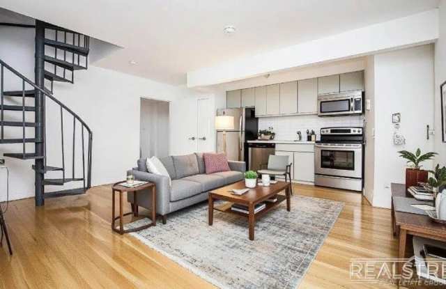 286 Stanhope Street - 286 Stanhope Street, Brooklyn, NY 11237 286 Stanhope Street - 286 Stanhope Street, Brooklyn, NY 11237