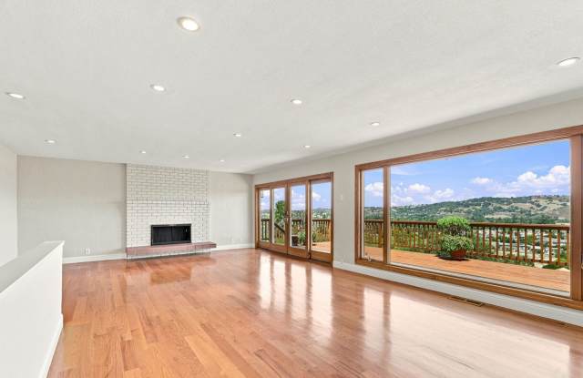Available Now! One-of-a-Kind Hilltop Estate with Panoramic Almaden Valley Views Gallery 3