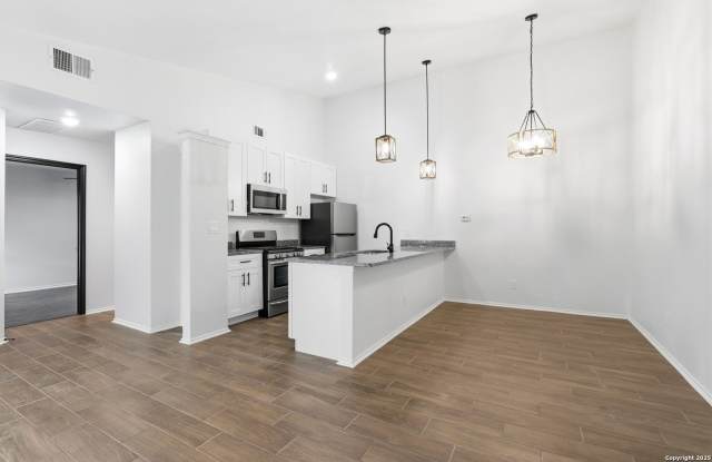 5816 Liberty Bell photos photos