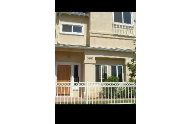 560 W Olive Street - 560 West Olive Street, Inglewood, CA 90301