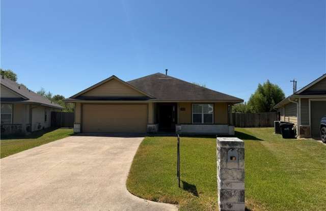 933 CRESTED POINT Drive Gallery 1