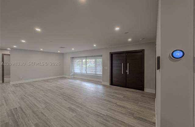 20405 NE 22nd Pl Gallery 4