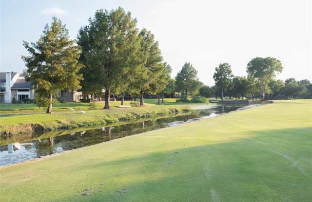 2938 Woodcroft Circle Gallery 2