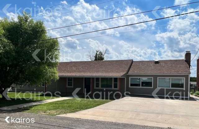 4417 Brown Avenue photos photos