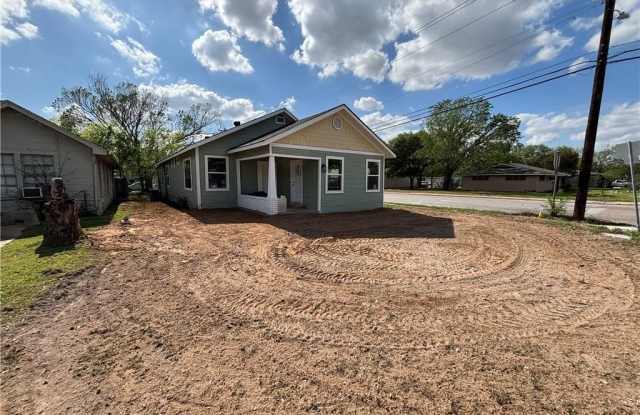 2100 Cavitt Avenue photos photos