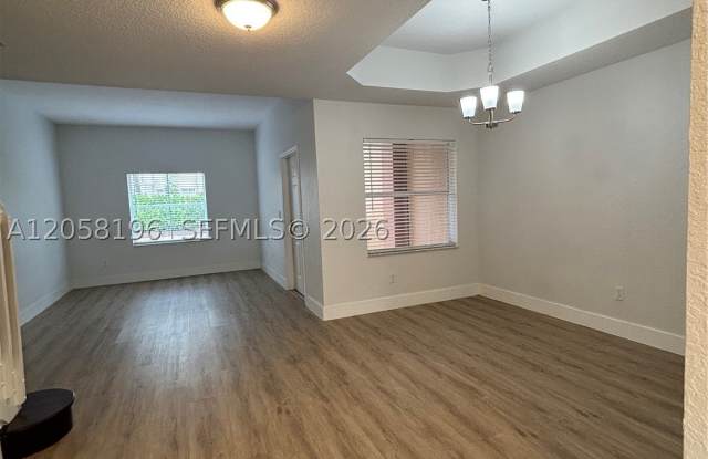 4931 N Harbor Isles Dr photos photos