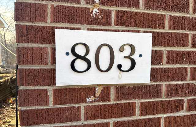 803 Marvin Ave Gallery 3