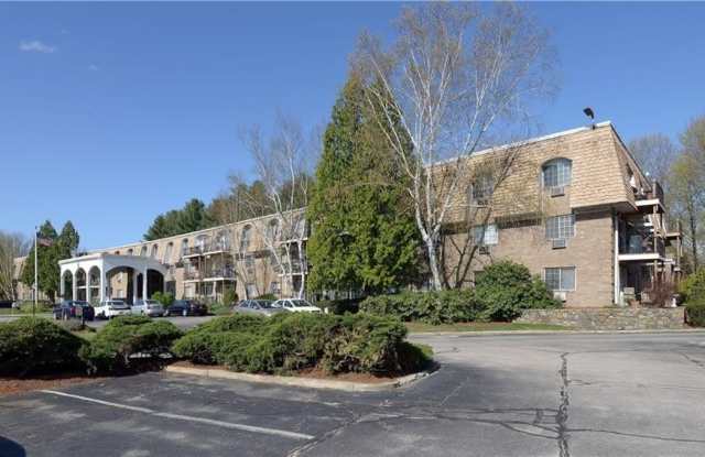 65 Oaklawn Avenue unit: 75-114 photos photos