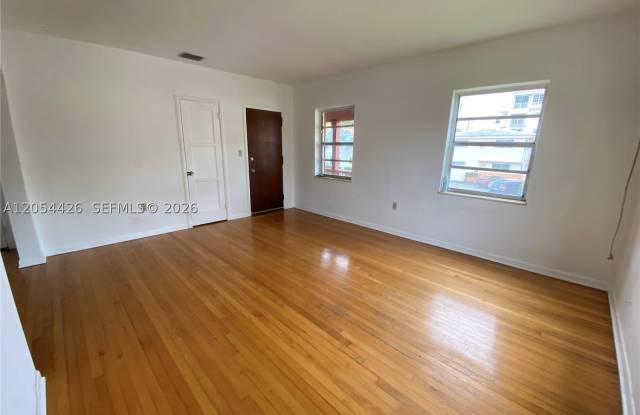 33 Madeira Ave Gallery 2