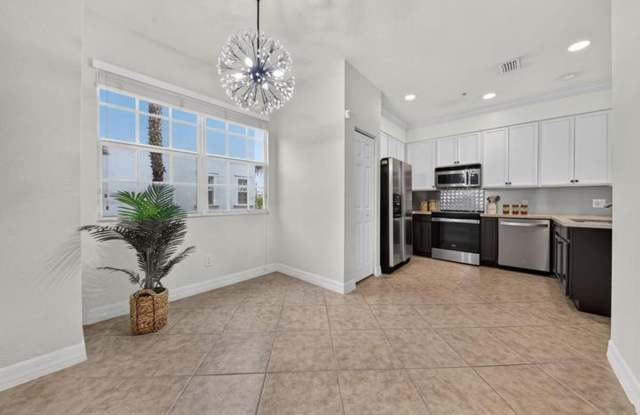 290 NE 5TH Avenue 4, Delray Beach, FL 33483 - 5547 Gallery 4