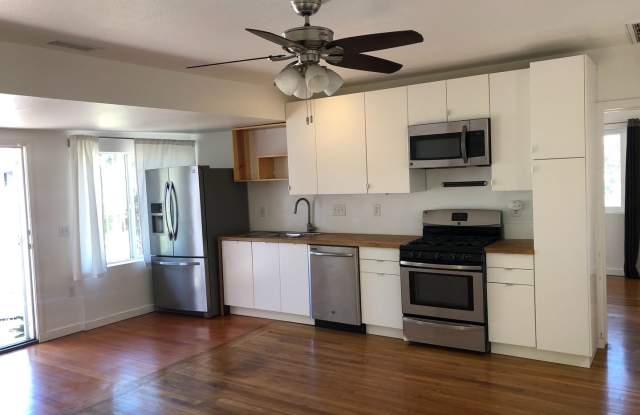 3071 Broadway St - 3071 Broadway, San Diego, CA 92102