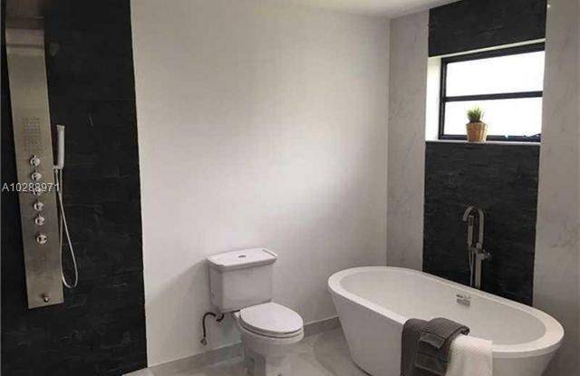 9310 Biscayne Boulevard photos photos