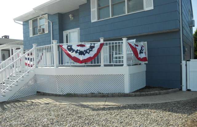 139 Lafayette Avenue - 139 Lafayette Avenue, Seaside Park, NJ 08752