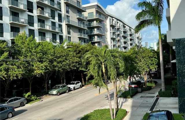 1060 NW 7th St photos photos 1060 NW 7th St photos photos