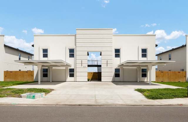 4600 Larkspur Ave photos photos