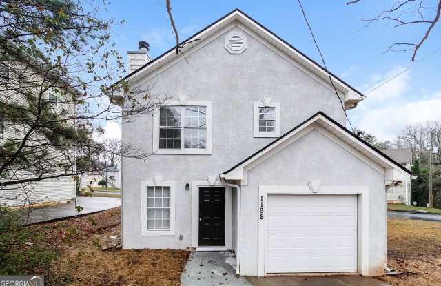 1198 Stoneham photos photos