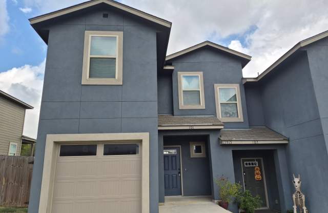 13915 Annas Way #101, San Antonio, TX. 78233 Gallery 1