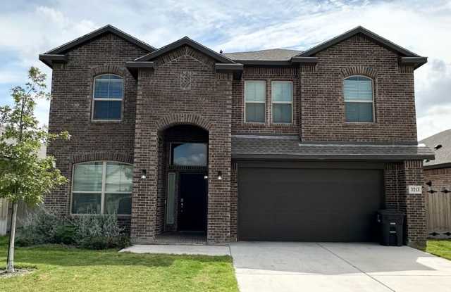 4 Bed 3.5 Bath Ready To Rent ASAP! photos photos