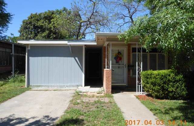 427 LIVELY DR unit: Garage Apartment photos photos
