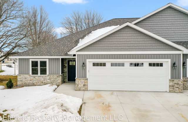 713 Main ST - 713 Main Street, Wrightstown, WI 54180