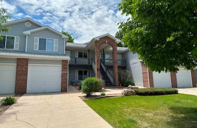 Bright and Spacious Condo photos photos