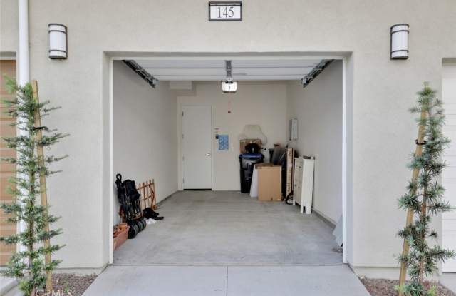 145 Sash Gallery 3