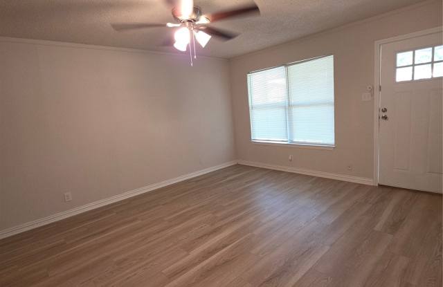 721 N Cummings Drive Gallery 3